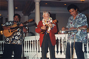 Bill Tapia performs at the Moana Hotel